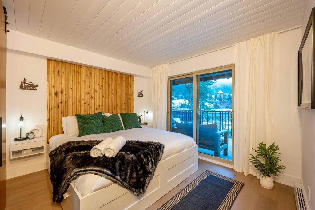 Powder & Pines Luxury Suite Whistler Dış mekan fotoğraf